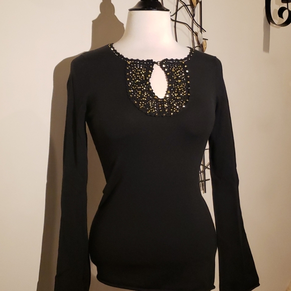 TOP Size Small - Picture 4 of 16